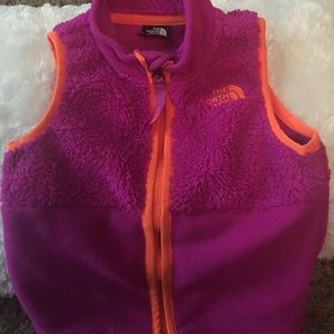 North face vest size 2T